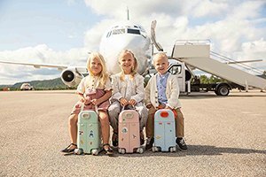Wir verlosen 3 Reisekoffer für Kinder von JetKids by Stokke im Wert von 525 Franken
