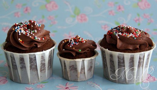 Schoko Cupcake in Perfektion: Kommt am Kindergeburtstag immer gut an