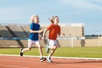 Ernährungstipps: Das brauchen sportliche und aktive Kinder