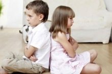 Geschwisterneid: «Eltern müssen ihre Kinder nicht gleich behandeln»