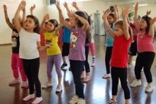 Zumba für Kinder: Zu besserer Fitness mit Tanz und Aerobic