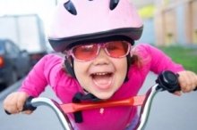 In die Pedale treten: Fahrradfahren lernen mit dem Kindervelo