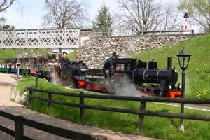 Eine Eisenbahnfahrt durch den Swiss Vapeur Parc