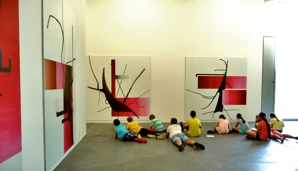 Kinder erleben Kunstwerke hautnah in der Kunsthalle Zürich