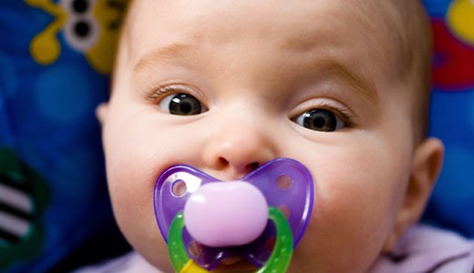 Un nuggi peut réconforter votre bébé dans certaines situations.