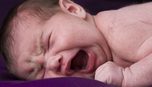 Manche Babys schreien in den ersten Monaten sehr viel.