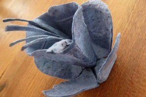 Kreative Ideen aus Eierkarton: Blume basteln