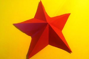 Papier falten: zauberhafte Sterne für jede Jahreszeit