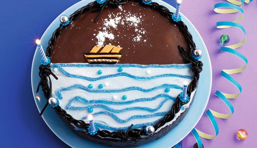 Geburtstagskuchen: Piratenschiff aus Schokolade