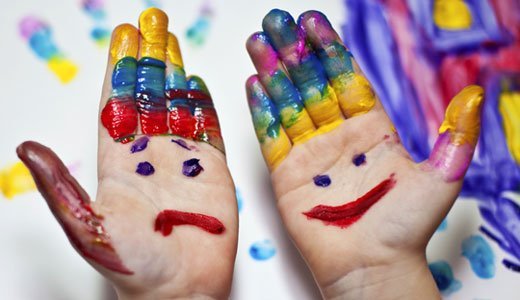 Fingerfarben-Test: Von diesen Farben sollten Sie die Finger lassen.