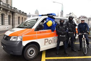 Globi geht jetzt zur Stadtpolizei Zürich