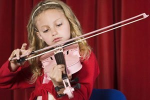 Den Kindern ein Musikinstrument schenken