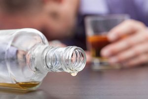 Alkoholsucht bei Eltern: Was Sie für die Kinder tun können