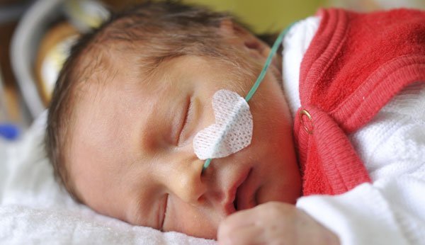 Eine Streptokokken b Infektion kann für ein Neugeborenes lebensgefährlich sein.