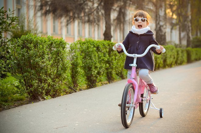 Vélos pour enfants testés: les roues de soutien ne sont pas recommandées.