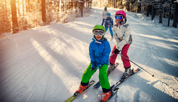 Skier en famille sur les pistes