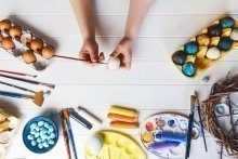 Ei, wie schön: 5 ausgefallene Techniken fürs Ostereier färben