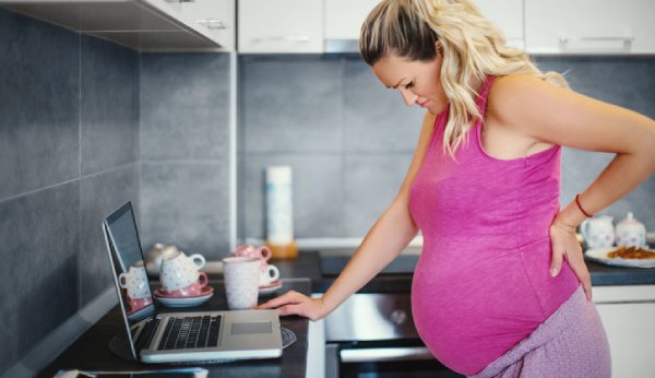 Les contractions permettent à votre bébé de se préparer à l'accouchement.
