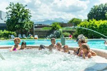 Säntispark Abtwil: Hier spielen, baden und entspannen Familien