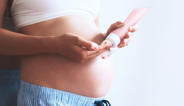 SSW16: Mit ein paar Tricks lassen sich Schwangerschaftsstreifen eventuell vermeiden.
