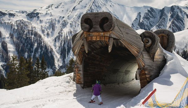 Wow! In Serfaus wird das Skifahren zum Abenteuer. 