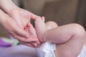 Verstopfung beim Baby: Was hilft, wenn Ihr Kind Probleme mit der Verdauung hat