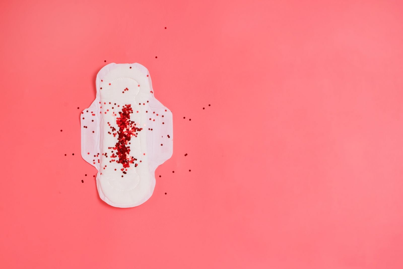 Zyklus der Frau erklärt: Von Menstruationsblutung bis Eisprung