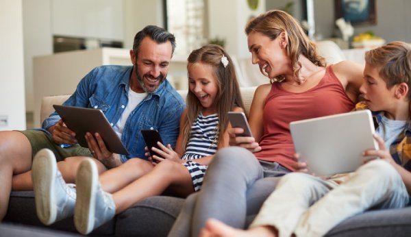Utilisez les applications sur votre smartphone ou votre tablette pour rendre le quotidien de la famille plus agréable.