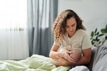 Mutterschaftsurlaub in der Schweiz: Das sind deine Rechte