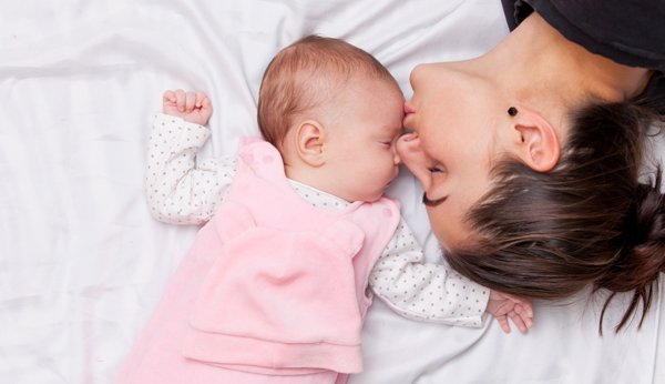 Sibylle Lüpold, consultante en matière de sommeil, sait comment faire pour que les bébés dorment mieux.