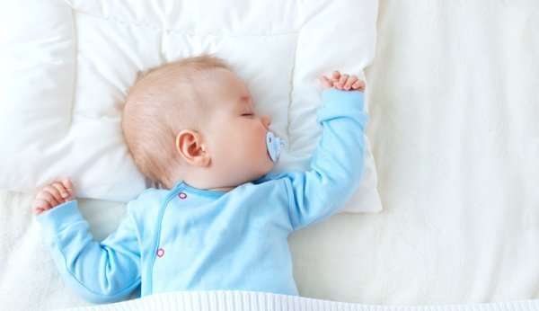 Ainsi, votre bébé peut apprendre à dormir.