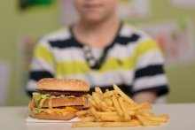 Binge Eating: Wenn Kinder mit dem Essen nicht aufhören können