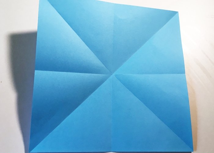 Schritt 2: Origami-Kranich falten