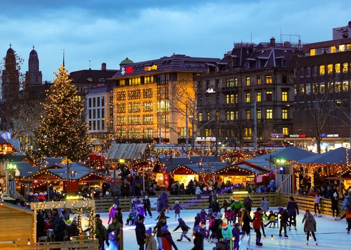 Weihnachtsmärkte in der Schweiz: Wienachtsdorf in Zürich