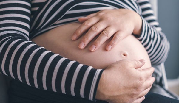 O que significa uma barriga dura na gravidez?
