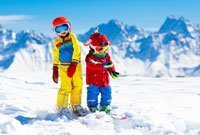 Ferien in Österreich im Winter mit den Kindern, ab in die Berge.