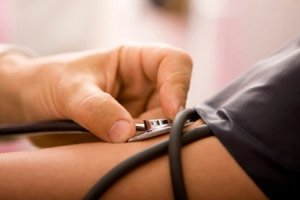 Warum niedriger Blutdruck in der Schwangerschaft nicht harmlos ist